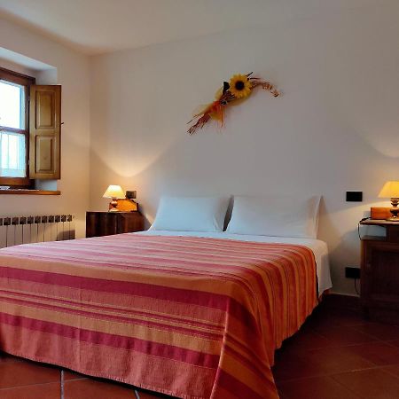 Bed and Breakfast Il Girasole Fosdinovo Exterior foto
