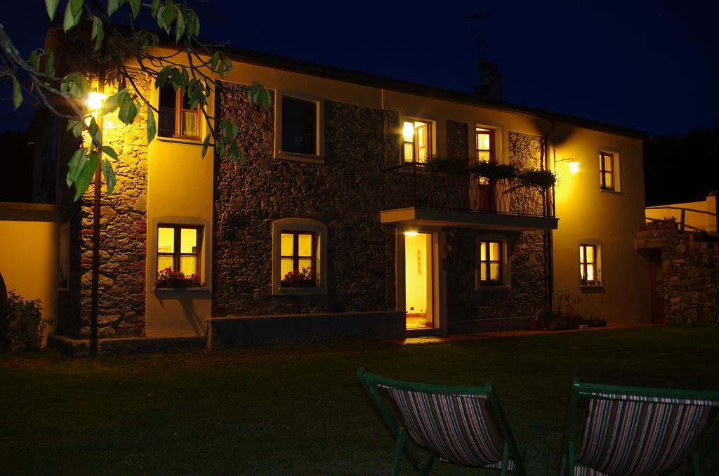 Bed and Breakfast Il Girasole Fosdinovo Exterior foto