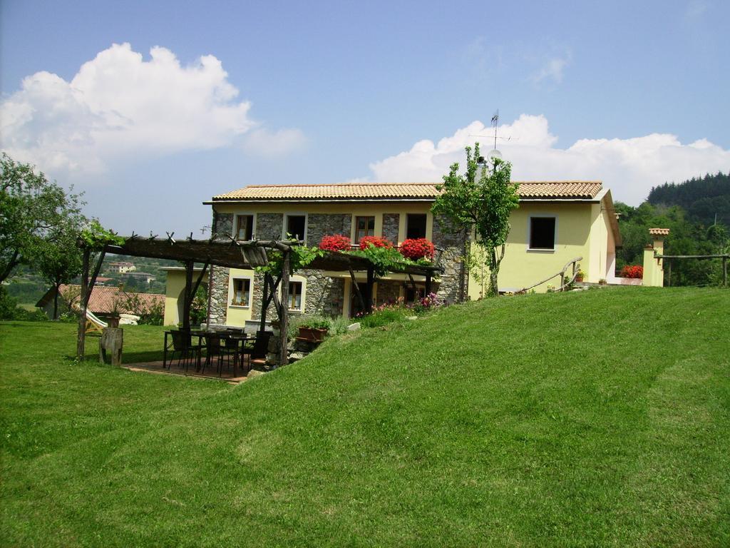 Bed and Breakfast Il Girasole Fosdinovo Exterior foto